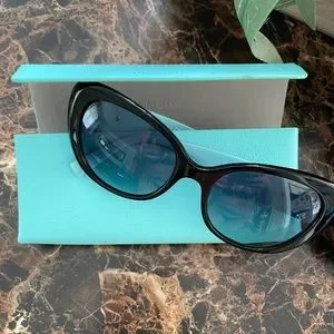 Women’s Tiffany &Co color splash oval sunglasses. Tiffany & Co. Color Splash Oval Sunglasses (SHF-A7RZqo) main image 3